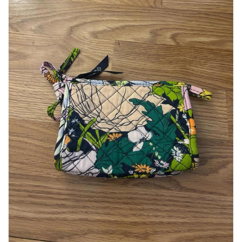 Vera Bradley Bloom Bloom Tie Cosmetic Makeup Bag/Wallet - Picture 2 of 6